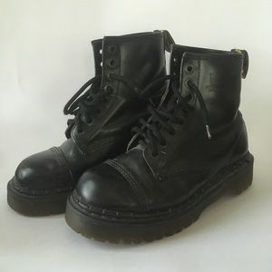 Doc marten boots sz 9